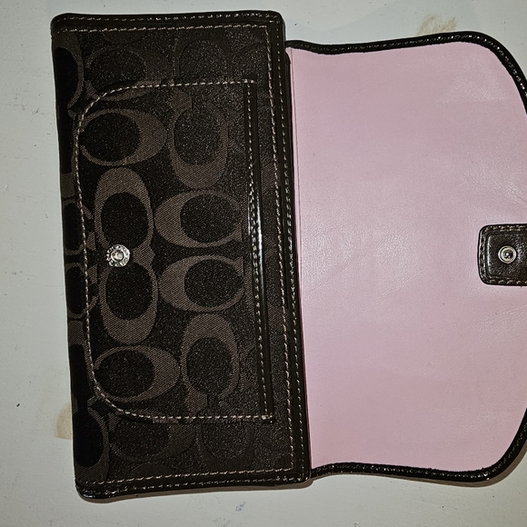 Coach Wallet - Picture 4 of 5